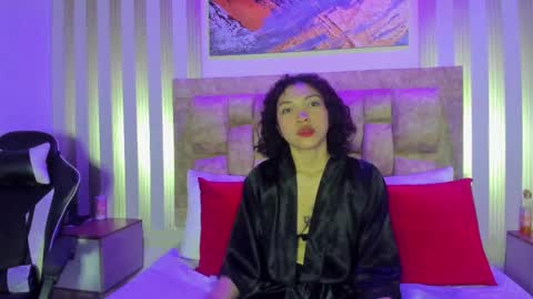 Snapshot of celeste_collinss_ chatting on 11.01.25 celeste online show from 11.01.25