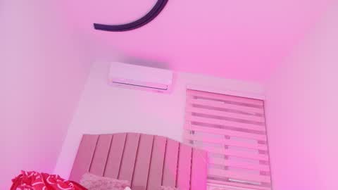 Snapshot of celeste_moonx chatting on 11.06.25 Celeste online show from 11.06.25