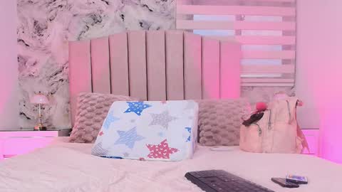 Snapshot of celeste_moonx chatting on 11.12.25 Celeste online show from 11.12.25