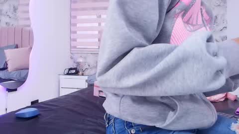 Snapshot of celeste_moonx chatting on 11.22.25 Celeste online show from 11.22.25