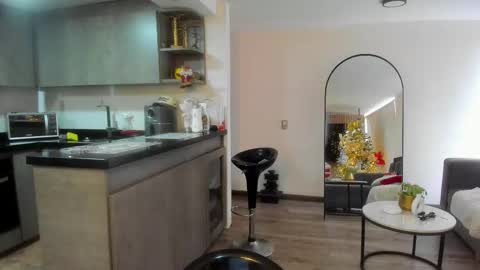 mia  sofiabohorquez INSTAGRAM online show from 12.16.25