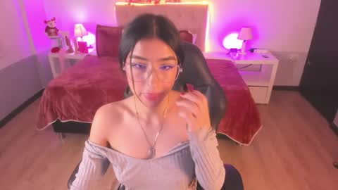 Snapshot of celeste_rous__ chatting on 12.04.25 Celeste online show from 12.04.25