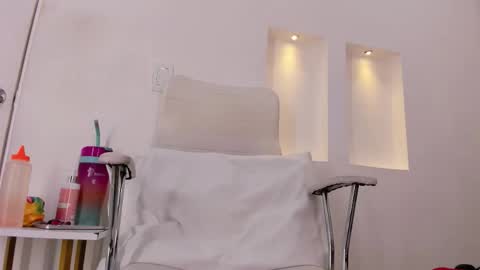 Snapshot of celeste_smmith_ chatting on 11.14.25 celeste_smmith_ online show from 11.14.25