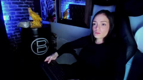 celeste_starsss online show from 11.28.25