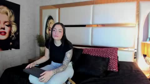 Snapshot of celeste_starsss chatting on 06.15.26 celeste_starsss online show from 06.15.26
