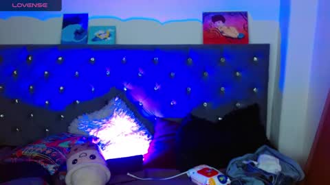 I am Valentinn online show from 02.23.25