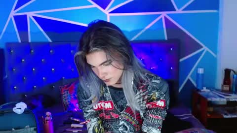 I am Valentinn online show from 10.16.25