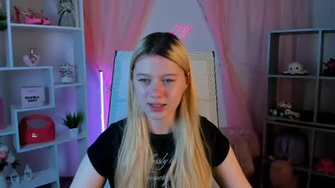 your cute kitty online show from 05.05.26