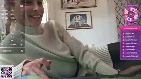 Snapshot of celestynstar chatting on 10.05.25 CelestynStar online show from 10.05.25