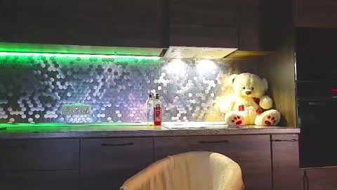 Snapshot of celinassa chatting on 10.23.25 Aneli online show from 10.23.25