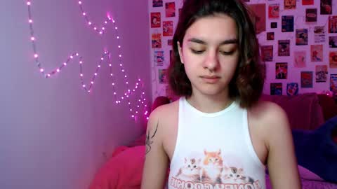 Snapshot of celine_dionn chatting on 12.07.24 Celine online show from 12.07.24