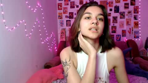 Snapshot of celine_dionn chatting on 12.12.24 Celine online show from 12.12.24