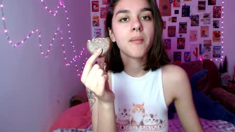 Snapshot of celine_dionn chatting on 12.15.24 Celine online show from 12.15.24