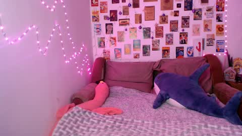 Snapshot of celine_dionn chatting on 12.19.24 Celine online show from 12.19.24