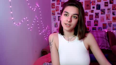 Snapshot of celine_dionn chatting on 01.05.25 Celine online show from 01.05.25