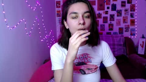 Snapshot of celine_dionn chatting on 01.07.25 Celine online show from 01.07.25