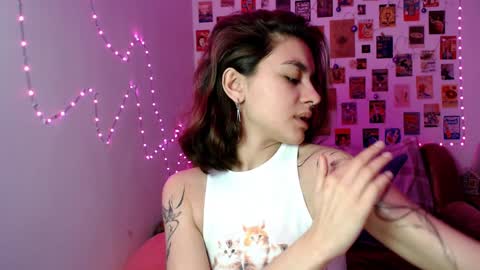 Snapshot of celine_dionn chatting on 01.23.25 Celine online show from 01.23.25