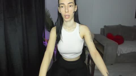 Snapshot of celine_roxelle chatting on 04.03.26 Celine Roxelle online show from 04.03.26