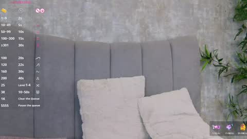 Snapshot of celinemeyerr chatting on 01.09.25 CelineMeyer online show from 01.09.25