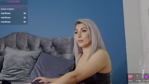 Snapshot of celinemeyerr chatting on 09.23.25 CelineMeyer online show from 09.23.25