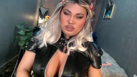 Snapshot of cellinekittcumerr chatting on 05.20.26 cellinekittcumerr online show from 05.20.26
