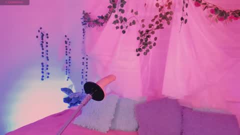 Hello guys my name is Sofi and Lizzie and  Vanessa online show from 11.06.25