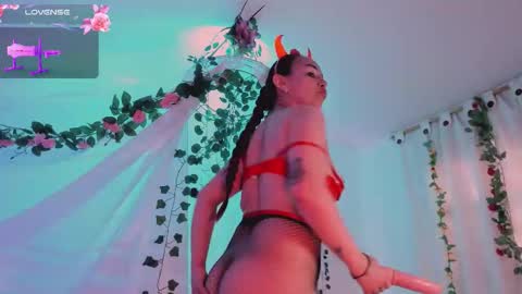 Hello guys my name is Sofi and Lizzie and  Vanessa online show from 01.16.26