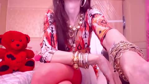 Cerise online show from 02.11.25