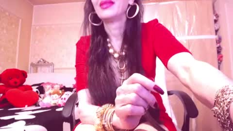 Cerise online show from 06.20.26