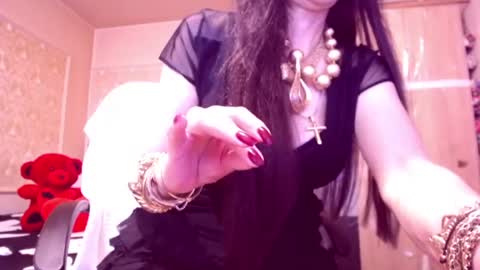 Cerise online show from 06.21.26
