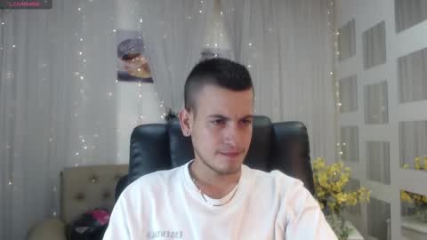 Snapshot of cerokershelby chatting on 01.05.25 Ceroke online show from 01.05.25