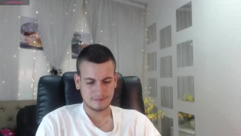 Snapshot of cerokershelby chatting on 01.05.25 Ceroke online show from 01.05.25