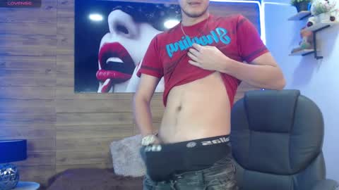 Snapshot of cerokershelby chatting on 03.11.25 Ceroke online show from 03.11.25