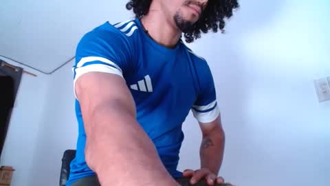 Snapshot of cesar_master_ chatting on 10.03.25 cesar_master_ online show from 10.03.25