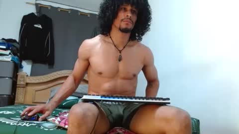 Snapshot of cesar_master_ chatting on 11.04.25 cesar_master_ online show from 11.04.25