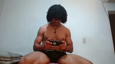 Snapshot of cesar_master_ chatting on 12.01.25 cesar_master_ online show from 12.01.25