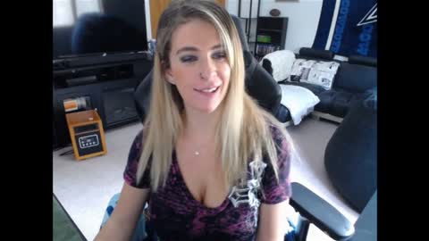 Snapshot of cessprinn chatting on 12.27.24 Marie online show from 12.27.24