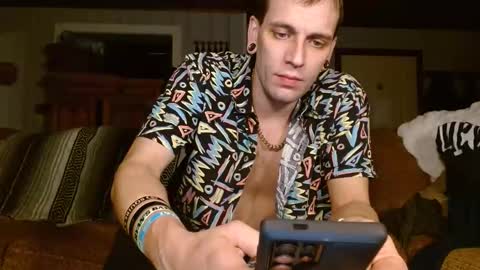 Snapshot of cguffey2284 chatting on 12.30.24 cguffey2284 online show from 12.30.24