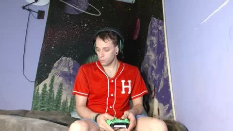 Snapshot of cguffey2284 chatting on 12.31.24 cguffey2284 online show from 12.31.24