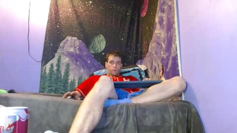 Snapshot of cguffey2284 chatting on 01.01.25 cguffey2284 online show from 01.01.25