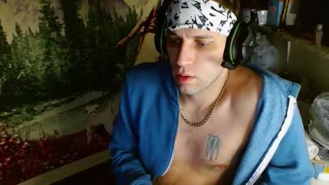 Snapshot of cguffey2284 chatting on 01.17.25 cguffey2284 online show from 01.17.25