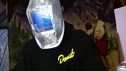 Snapshot of cguffey2284 chatting on 01.22.25 cguffey2284 online show from 01.22.25