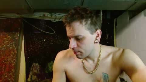 Snapshot of cguffey2284 chatting on 01.25.25 cguffey2284 online show from 01.25.25