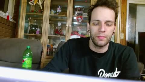 Snapshot of cguffey2284 chatting on 02.02.25 cguffey2284 online show from 02.02.25