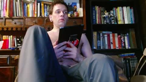 Snapshot of cguffey2284 chatting on 02.13.25 cguffey2284 online show from 02.13.25