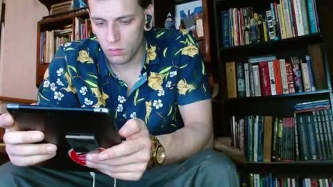 Snapshot of cguffey2284 chatting on 02.14.25 cguffey2284 online show from 02.14.25