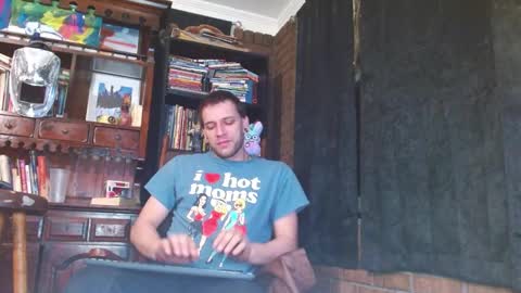 Snapshot of cguffey2284 chatting on 02.18.25 cguffey2284 online show from 02.18.25