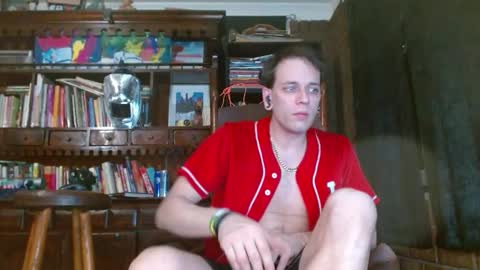 Snapshot of cguffey2284 chatting on 02.21.25 cguffey2284 online show from 02.21.25