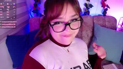 Snapshot of chaarlotte_1 chatting on 01.04.25 charlotte online show from 01.04.25