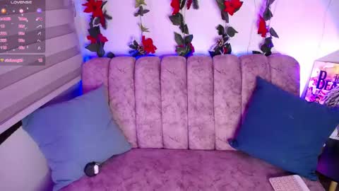 Snapshot of chaarlotte_1 chatting on 01.20.25 charlotte online show from 01.20.25